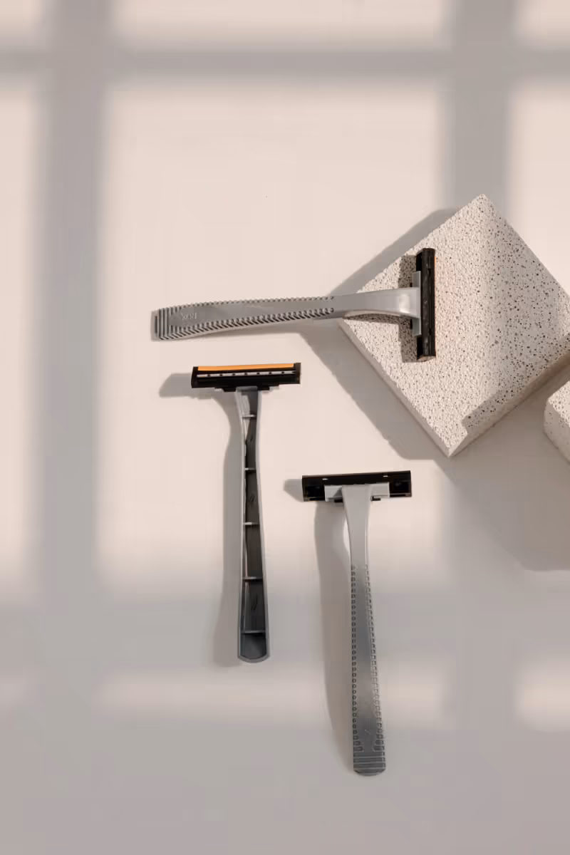 Image 6 of ROX II Twin-Blade Razor