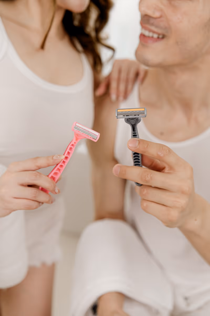 Image 5 of ROX III Triple-Blade Razor for Women